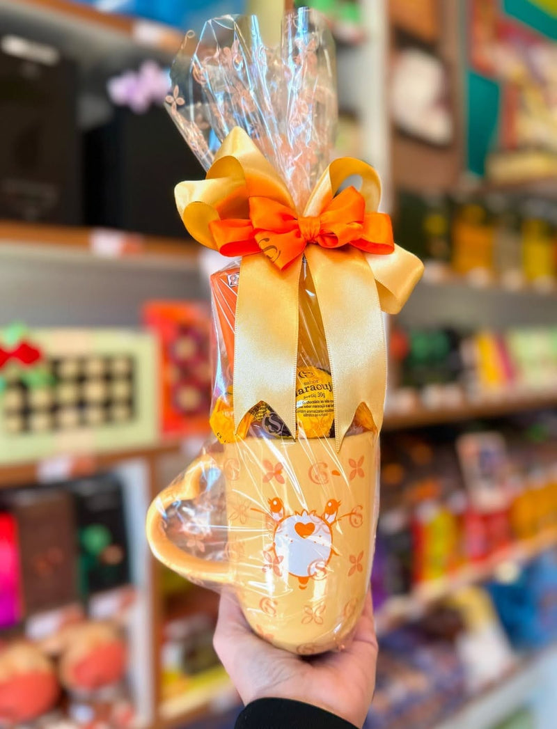 Caneca Ursinhos Carinhosos com Trufas Cacau Show