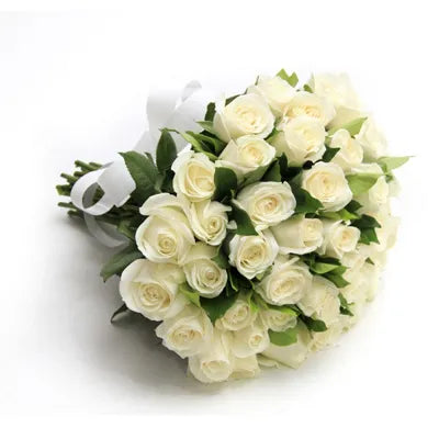 Buquê de 12 Rosas Brancas