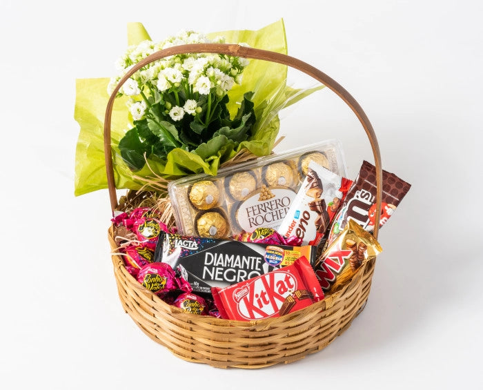 Cesta de  Chocolate e Flores Luxo
