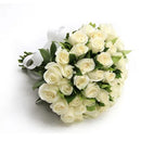 Buquê de 12 Rosas Brancas